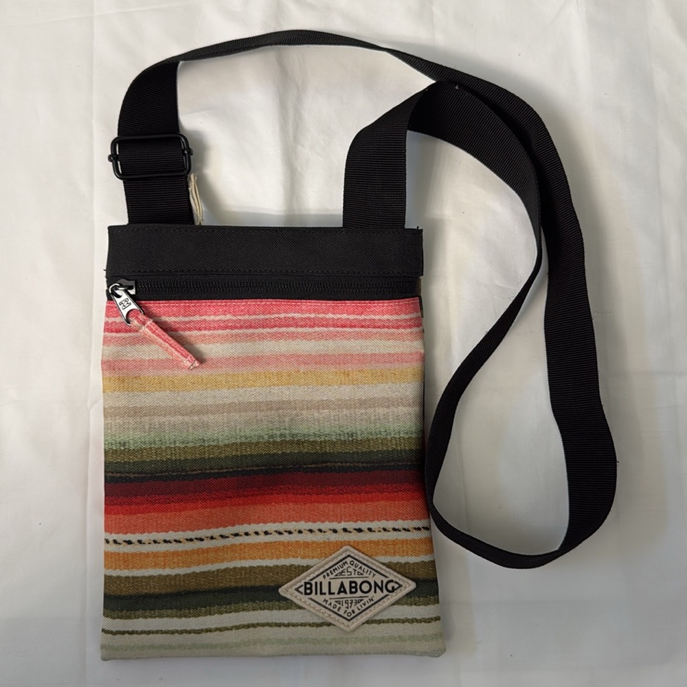 NWOT Billabong Good Vibes Serape Crossbody Bag